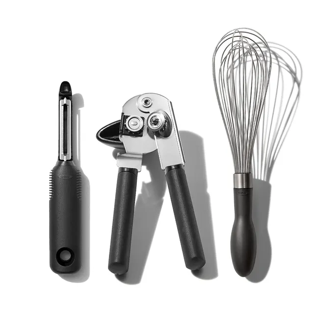 oxo-good-grips-lot-de-3-ustensiles-de-cuisine-plucheur-pivotant-ouvre-bo-tes-poi image 1