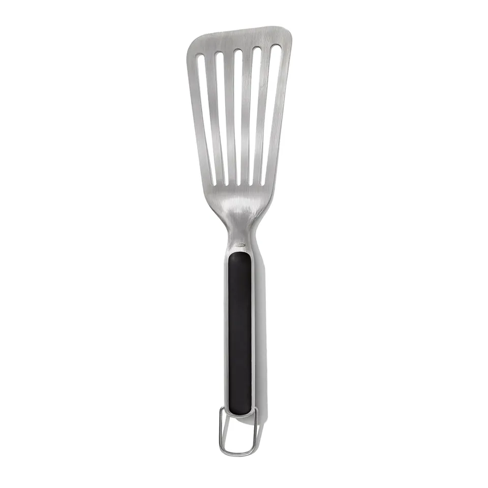 oxo-good-grips-outdoor-spatule-de-pr-cision-barbecue-en-inox-t-te-fine-biseaut-e image 1
