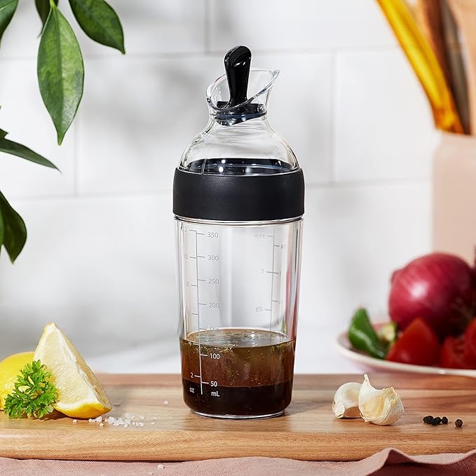 oxo-good-grips-shaker-vinaigrette-350-ml-transparent-noir-bec-verseur-anti-fuite image 8