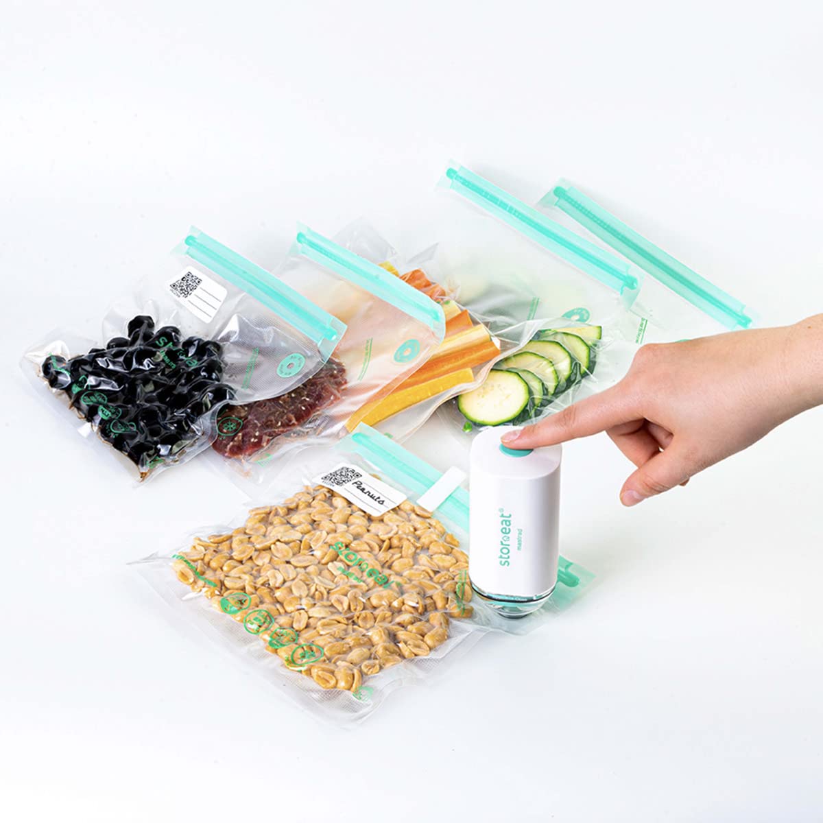 mastrad-stor-eat-sac-sous-vide-r-utilisable-lot-de-10-sacs-26-x-28-cm-3-l-avec-d image 2