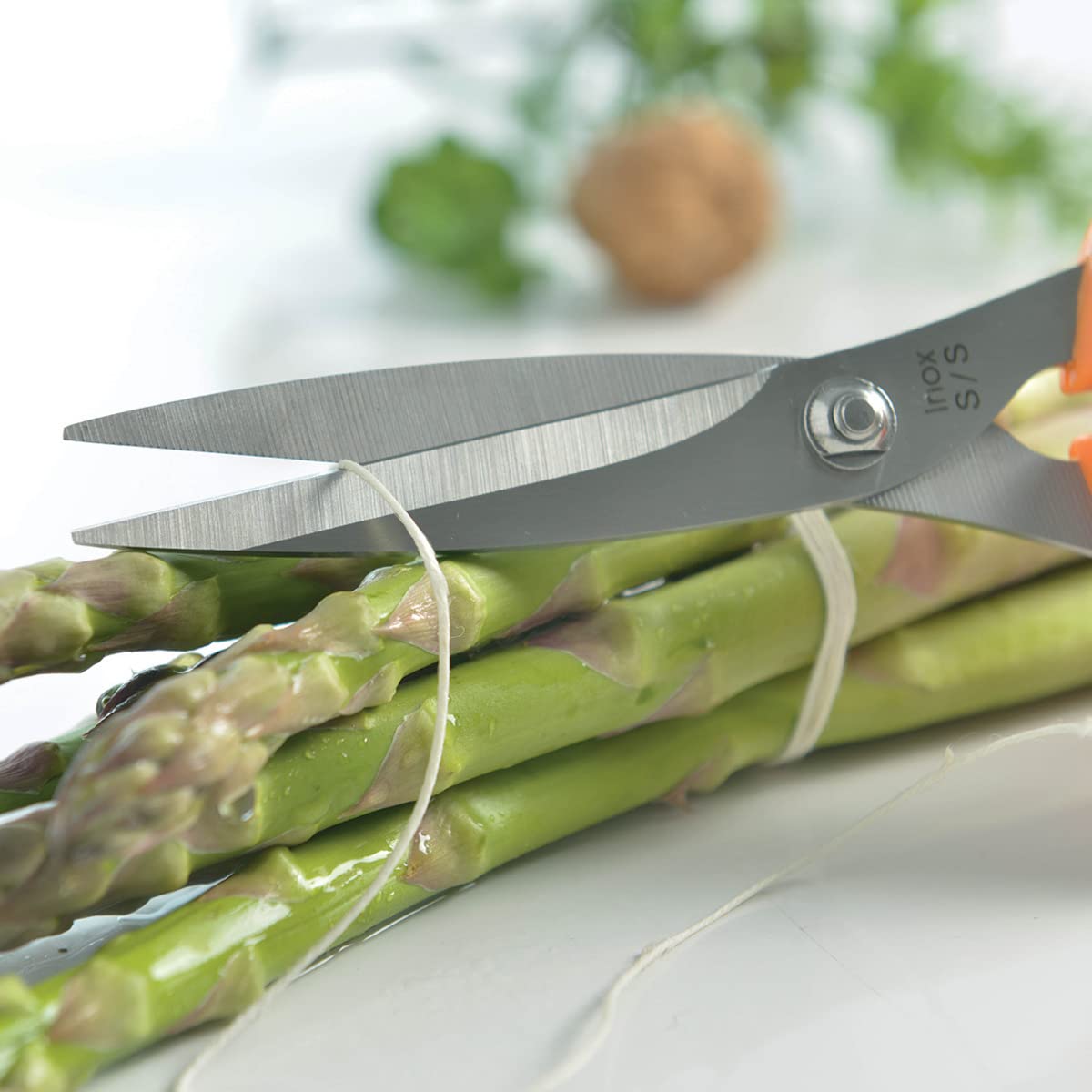 mastrad-ciseaux-de-cuisine-ambidextres-lames-inox-poign-es-souples-antid-rapante image 4