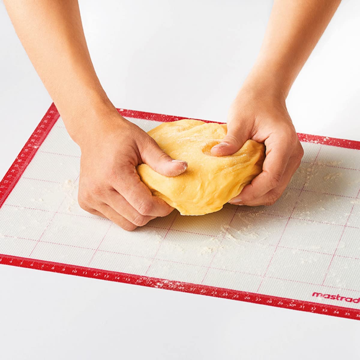 mastrad-tapis-de-cuisson-silicone-30x40-cm-anti-adh-sif-rouge-transparent-passe- image 5