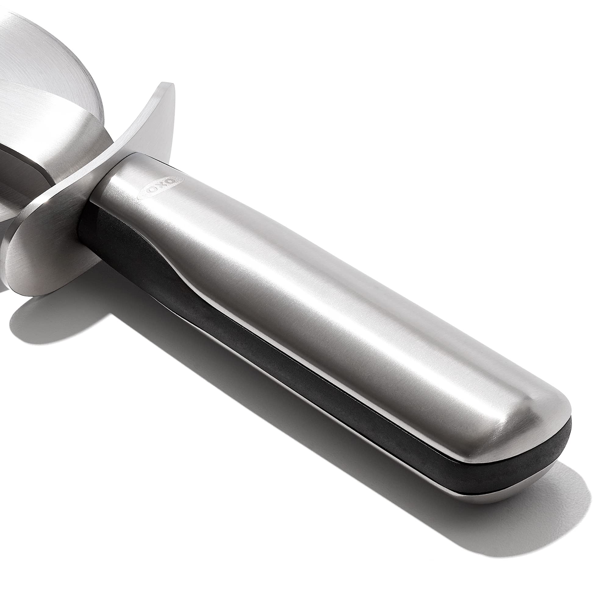 oxo-steel-roulette-pizza-acier-inoxydable-10-cm-grande-lame-avec-prot-ge-pouce-e image 4