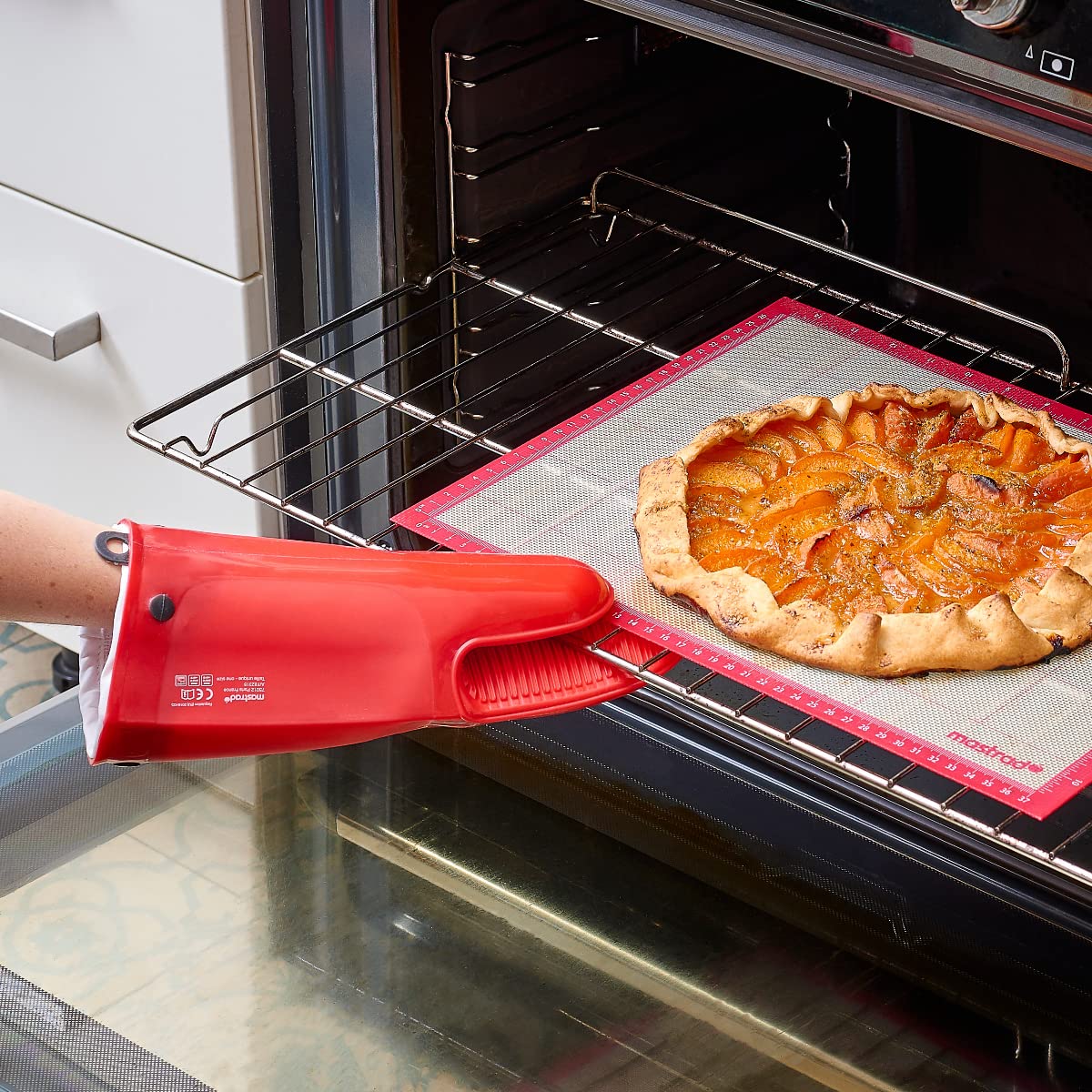 mastrad-gant-de-cuisine-silicone-coton-30-cm-rouge-gant-four-anti-chaleur-jusqu- image 2