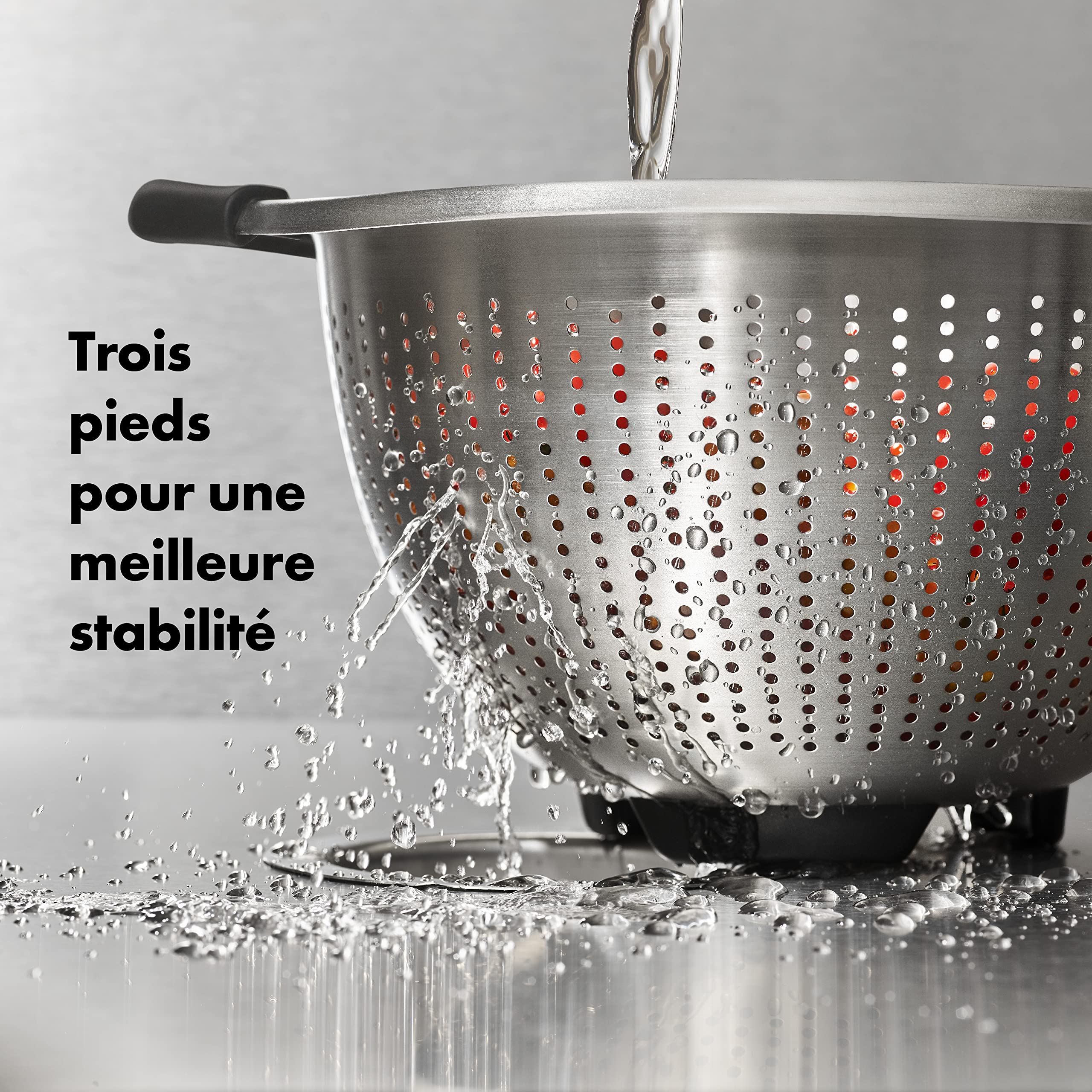 oxo-good-grips-passoire-en-acier-inoxydable-2-8-l-poign-es-antid-rapantes-sur-le image 4